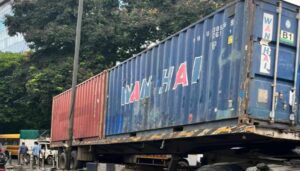 Speeding-Truck-Crashes-Through-Divider.jpg
