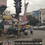 पावसाळ्यात नागरिकांच्या सुरक्षिततेपेक्षा फ्लेक्स महत्त्वाचे आहेत का?