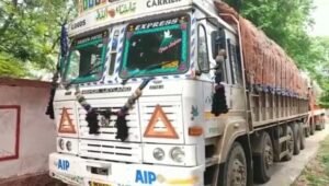 saamtv_2021-06_e45f36d8-cff7-4fe4-be3b-7c3e52fc6baa_Truck_With_Illegal_ration_grain
